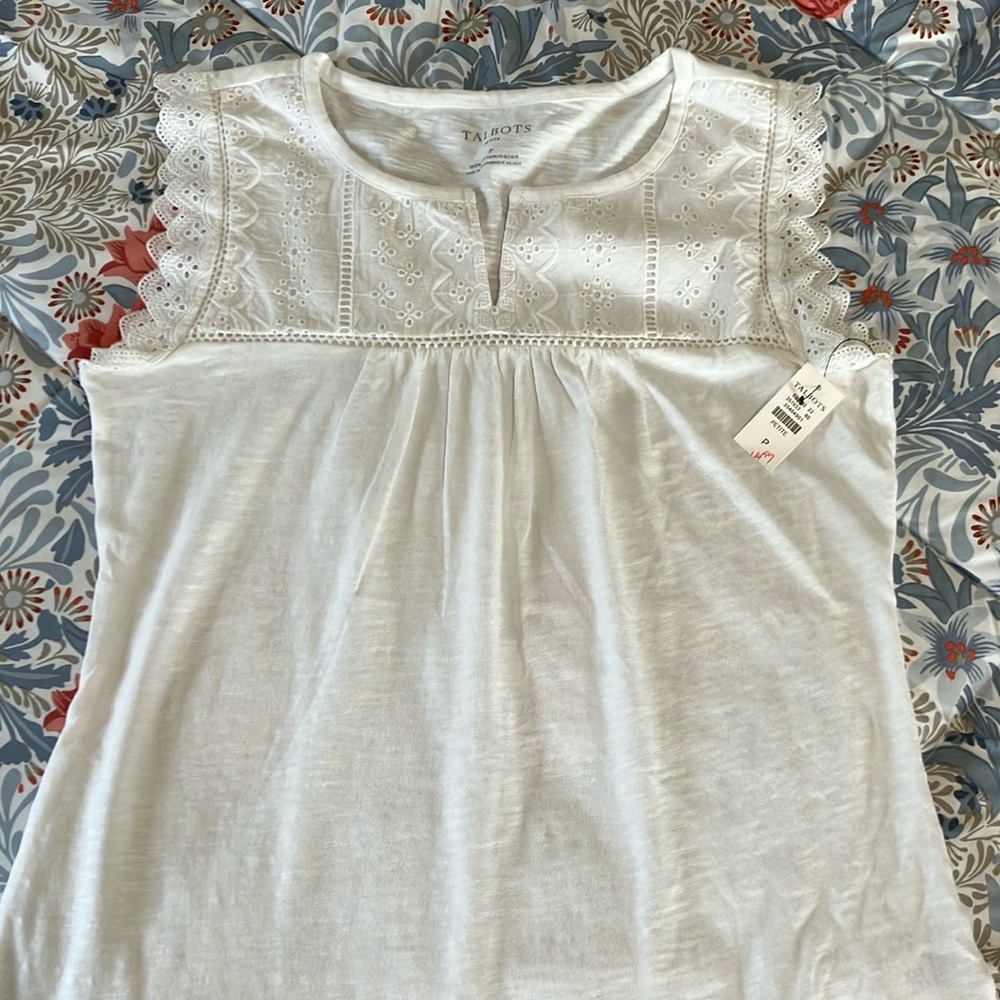 Talbots NWT Petite Tee with White Eyelet Detail